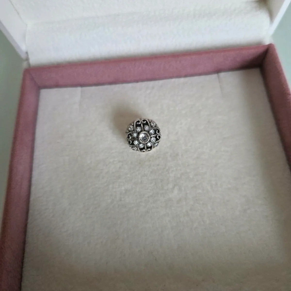 Pandora charm sparkly clear - Image 1