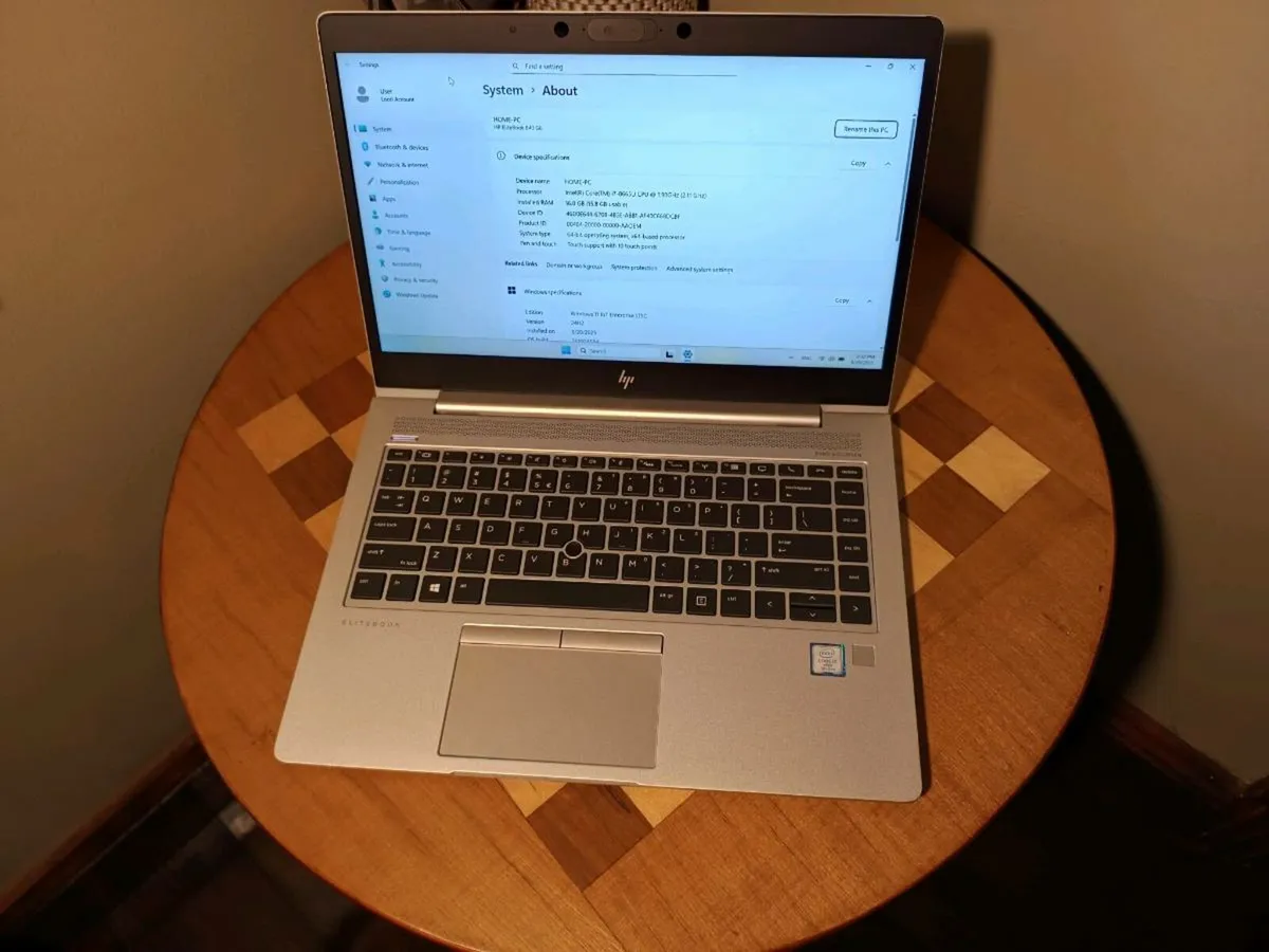 HP EliteBook 840 G6 – i7/16/256 fullHD Touchscreen - Image 1