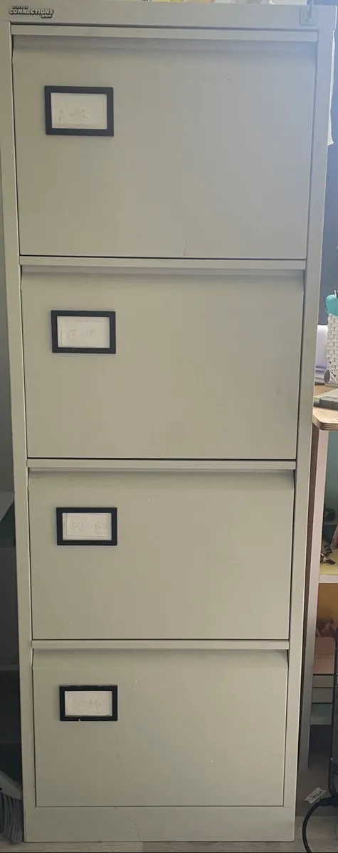 2 filing cabinets - Image 2