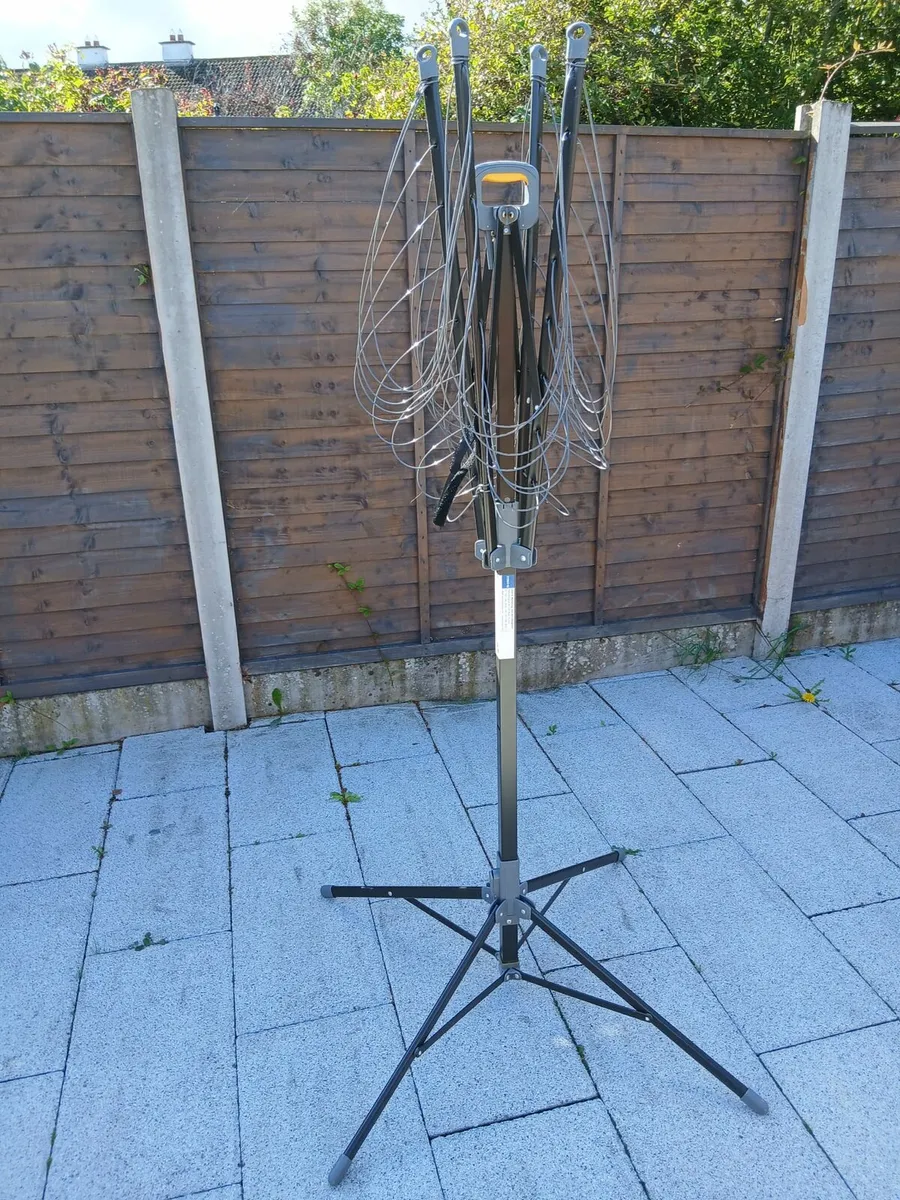 Free standing clothes airer - Image 3