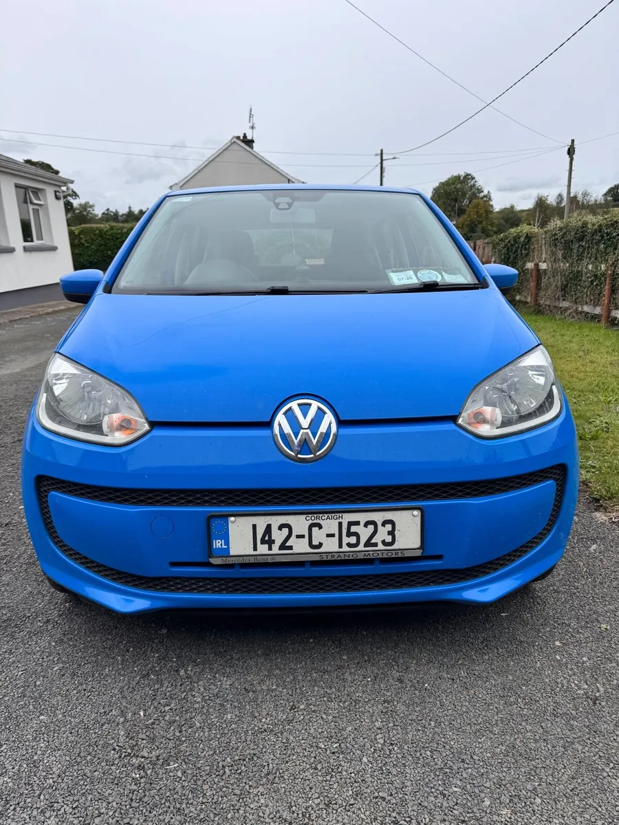 Volkswagen up! 2014 - Image 1