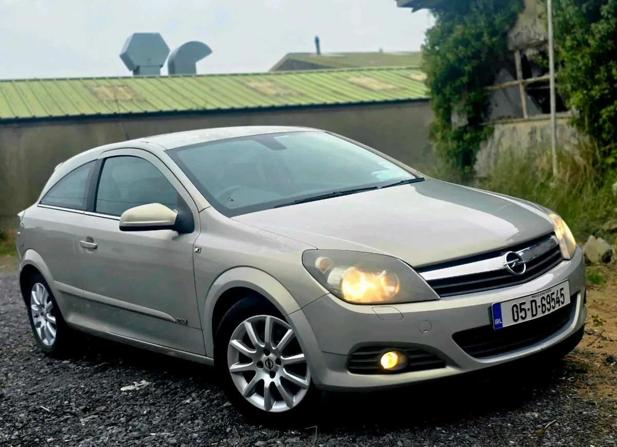 2005 OPEL ASTRA GTC LOW KILOMETRES NCT - Image 1