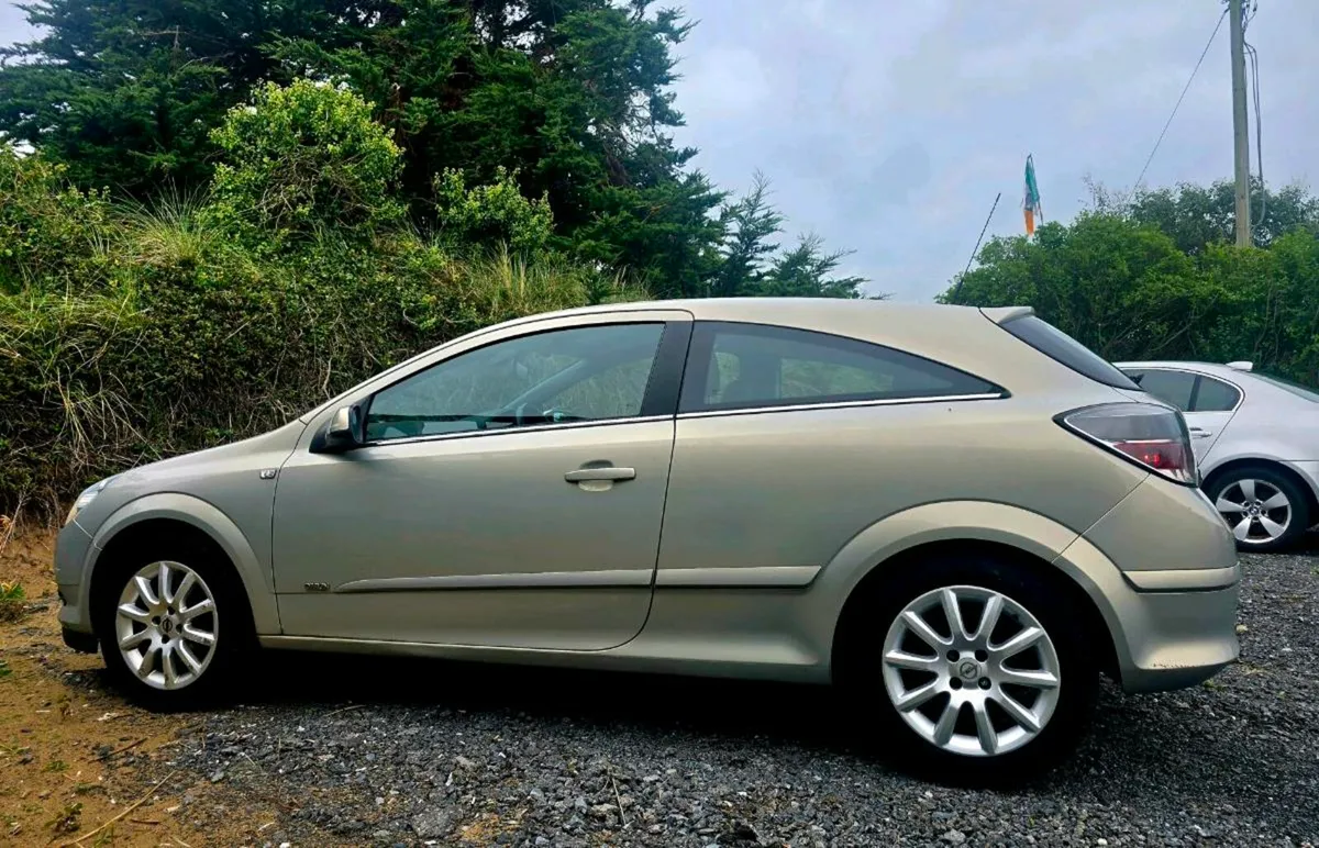2005 OPEL ASTRA GTC LOW KILOMETRES NCT - Image 3