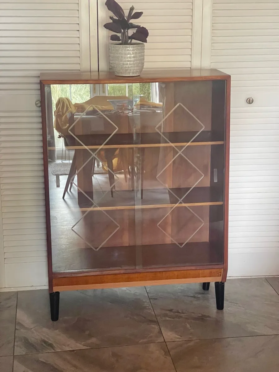 Mid century bookcase - Image 2