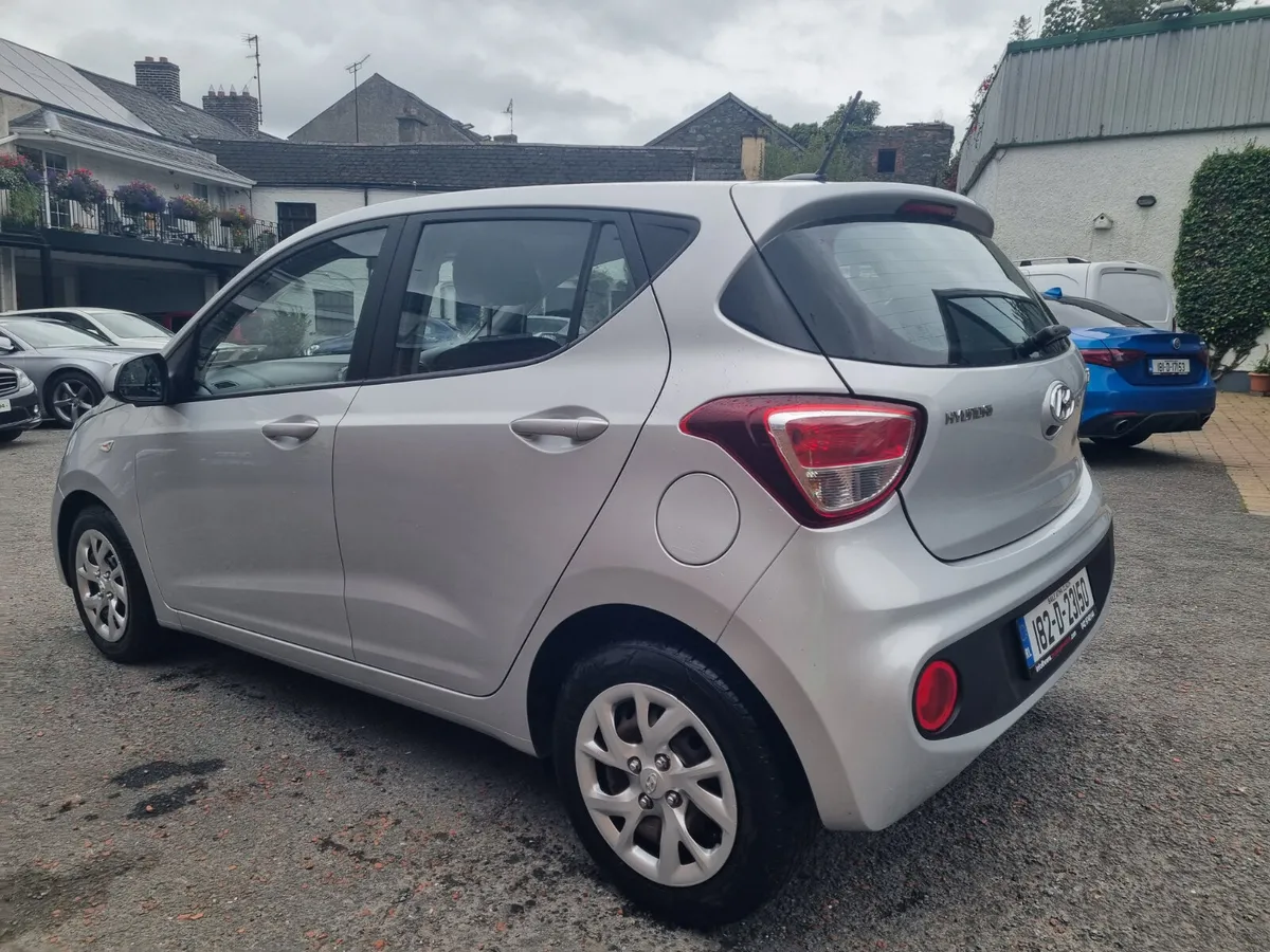 Hyundai i10 SE 1.0 5 Door - Image 4