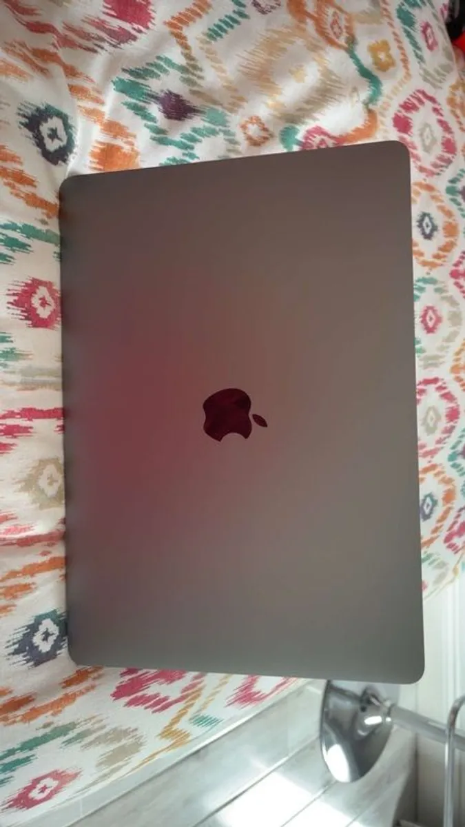 MacBook Air 2020 - Image 2