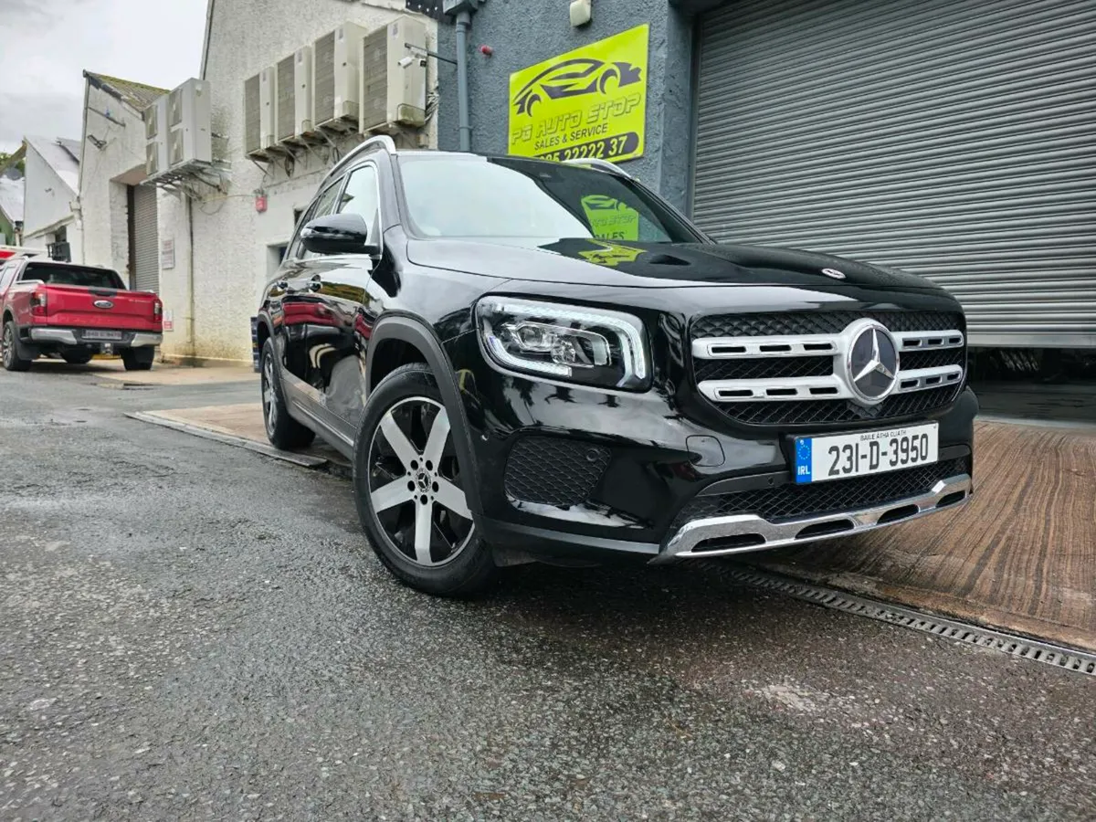 Mercedes-Benz GLB 2023 7 Seather 200D Automatic - Image 1
