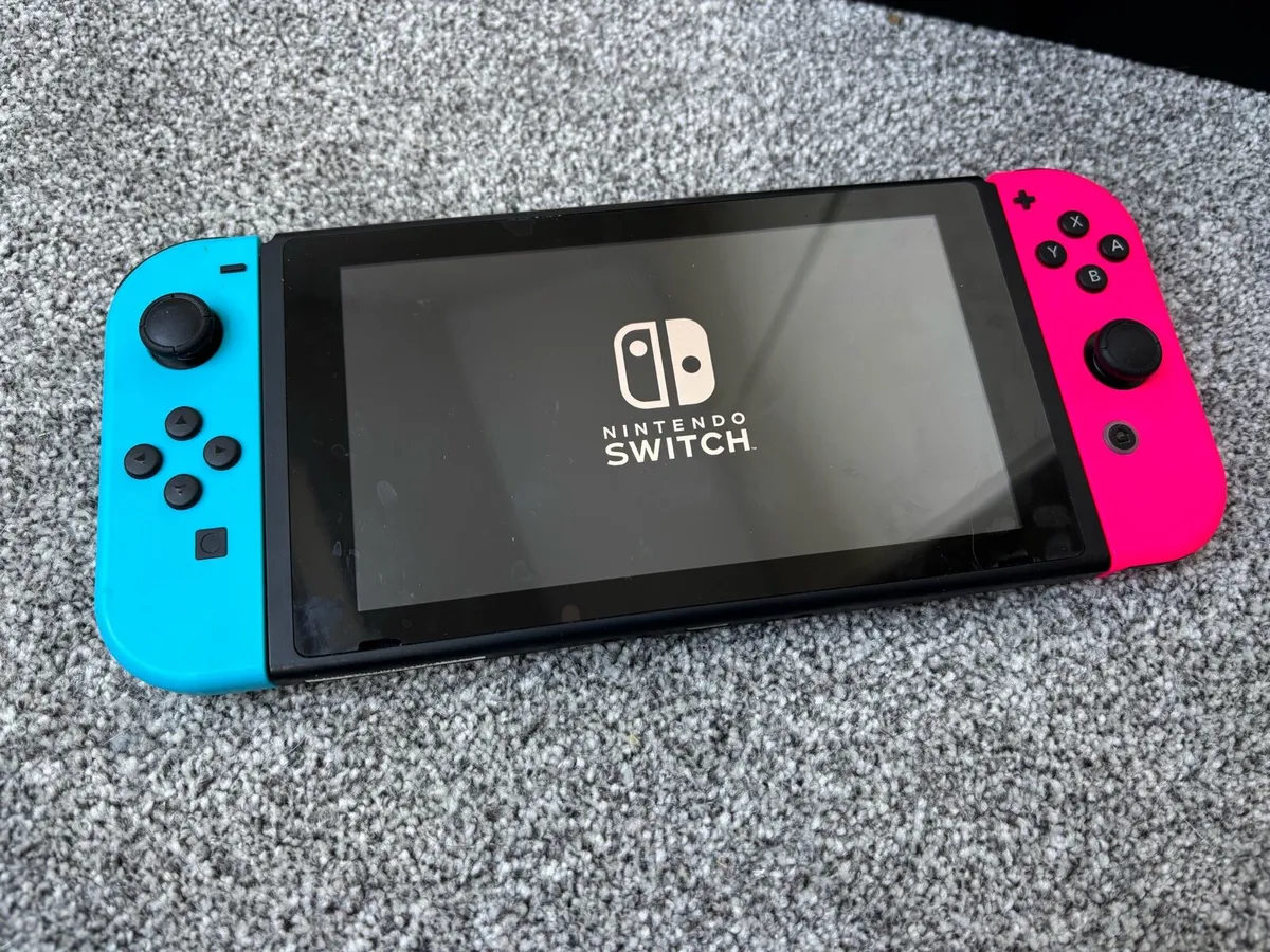 Nintendo switch - Image 2