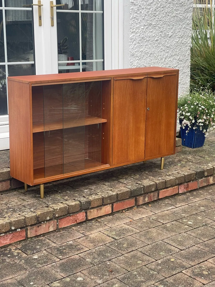 Mid century bookcase - Image 1
