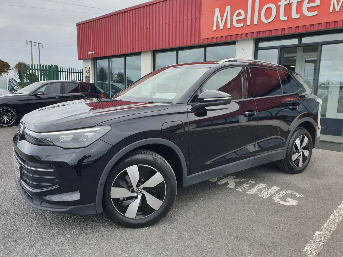 Volkswagen Tiguan 1.5 PHEV ELEGANCE - Image 2