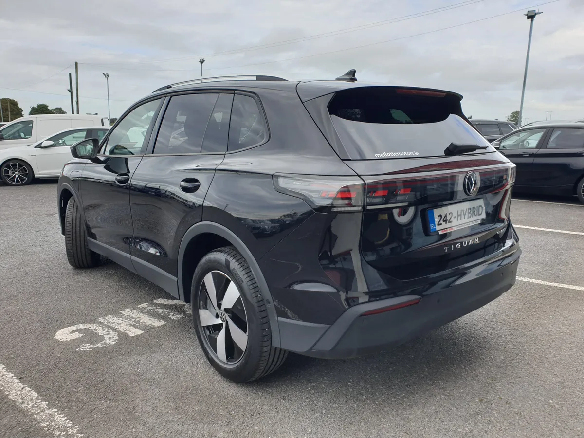 Volkswagen Tiguan 1.5 PHEV ELEGANCE - Image 4