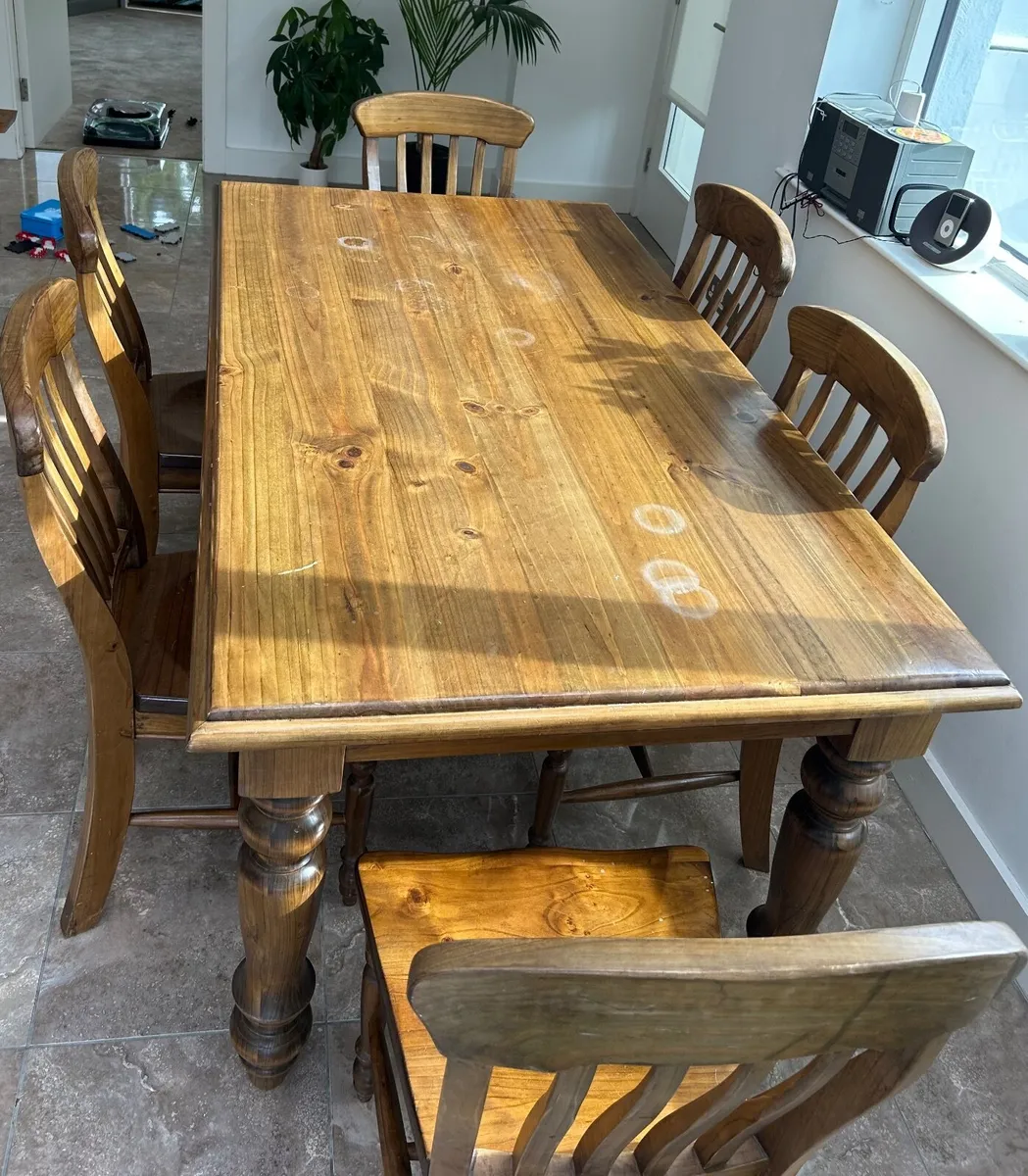 kitchen table and six chairs - Image 1