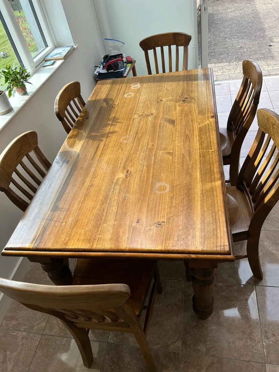 kitchen table and six chairs - Image 3