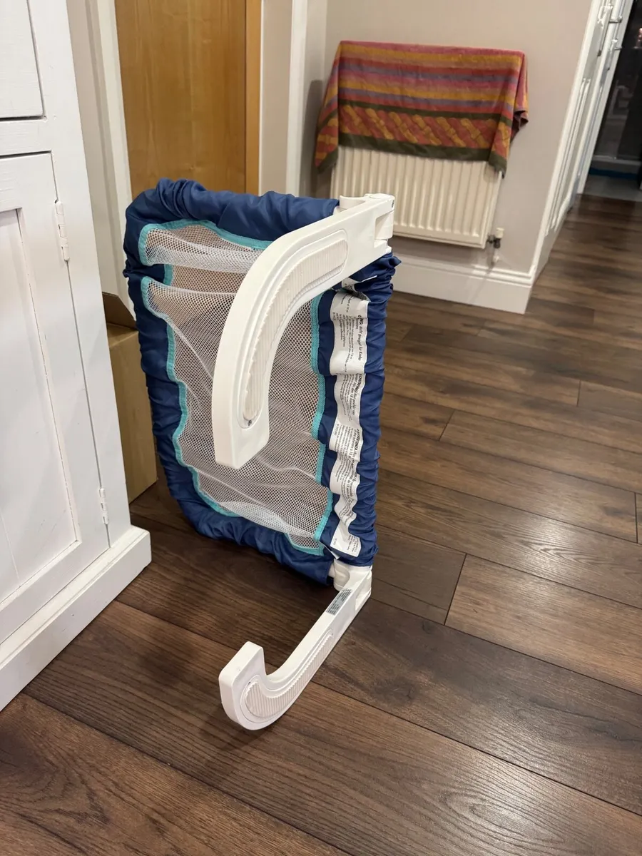 Bed protector - Image 1