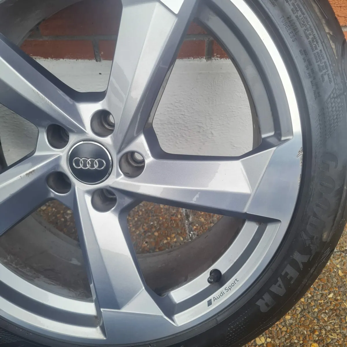 Alloy A7 20" alloy wheels - Image 2