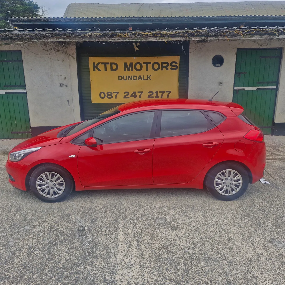Kia Ceed 2015 - Image 2