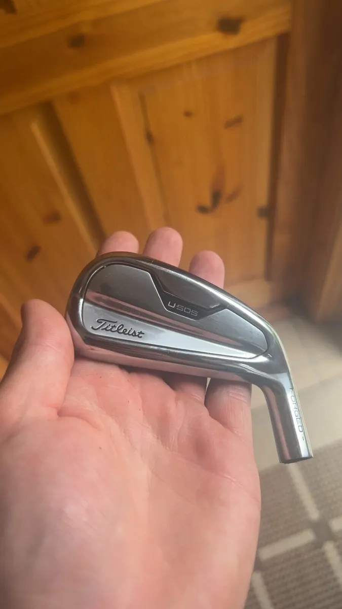 Titleist u505 2 iron head - Image 2