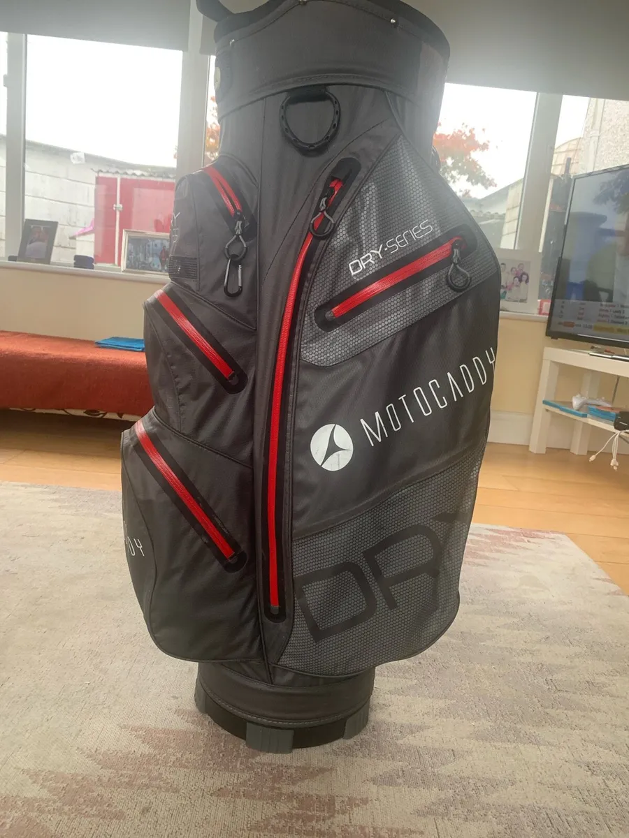 Motocaddy golf bag - Image 1