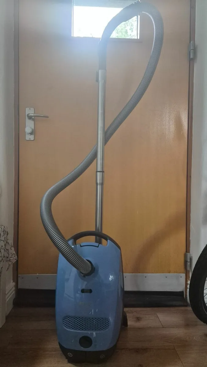 Miele Hoover Junior - Image 2