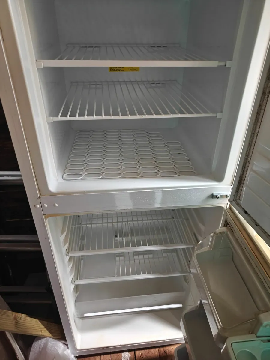 Fridge/freezer - Image 3