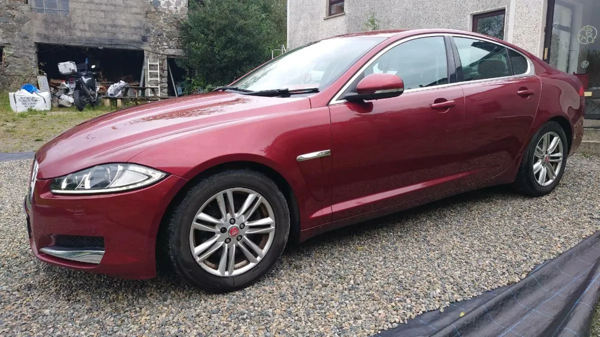 Jaguar XF Luxury 2.2D - Image 3
