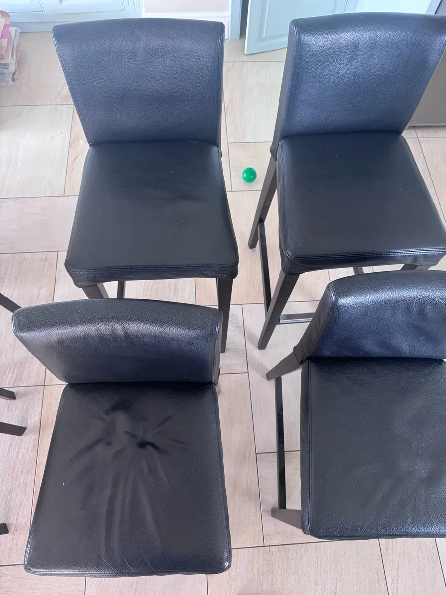 Dining Room Table & 8 chairs - Image 4