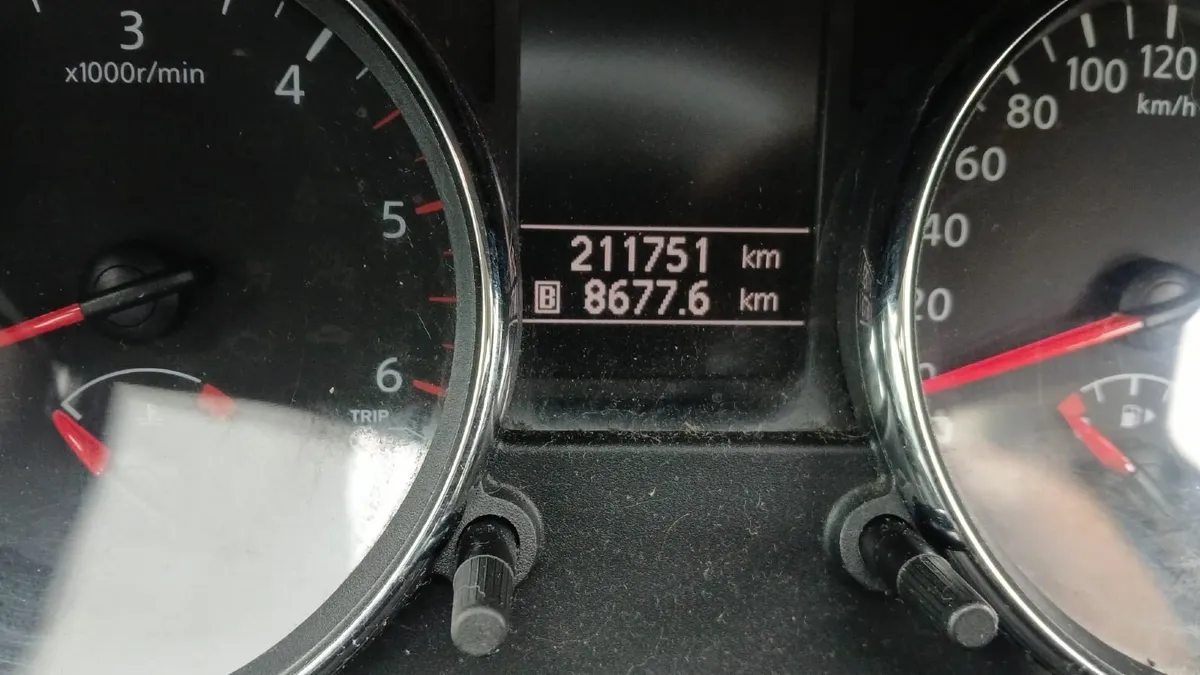 Nissan Qashqai 2012 *needs engine* - Image 3