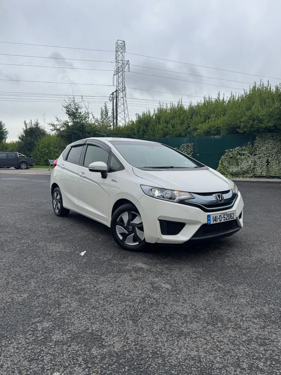 Honda Fit Hybrid 1.5 Automatic - Image 1