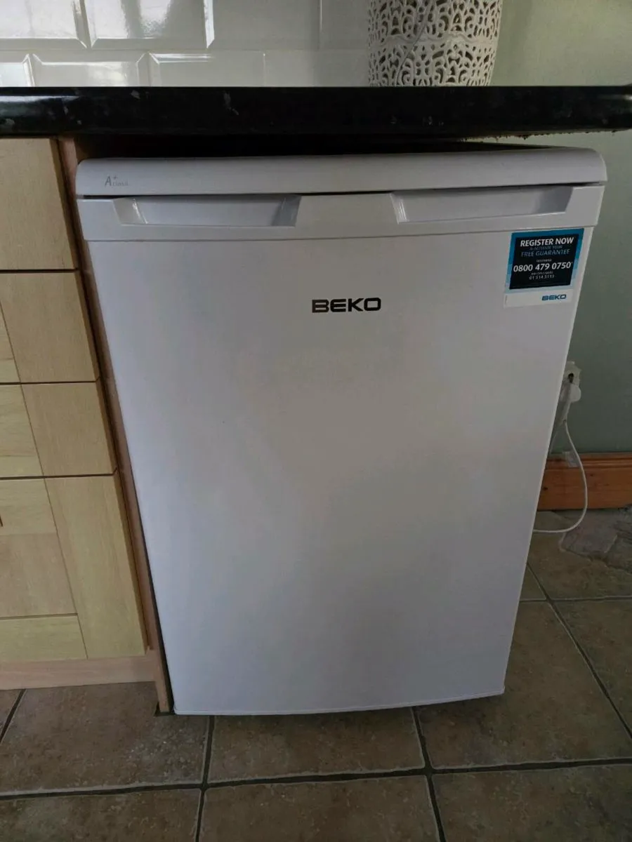 Freezer under the counter. - Image 3
