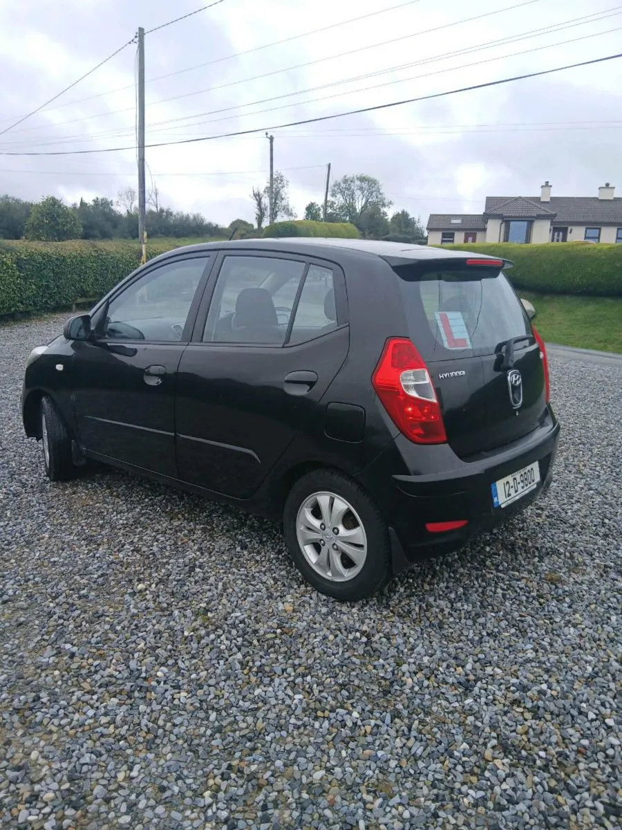 Hyundai i10 taxed and tested - Image 4