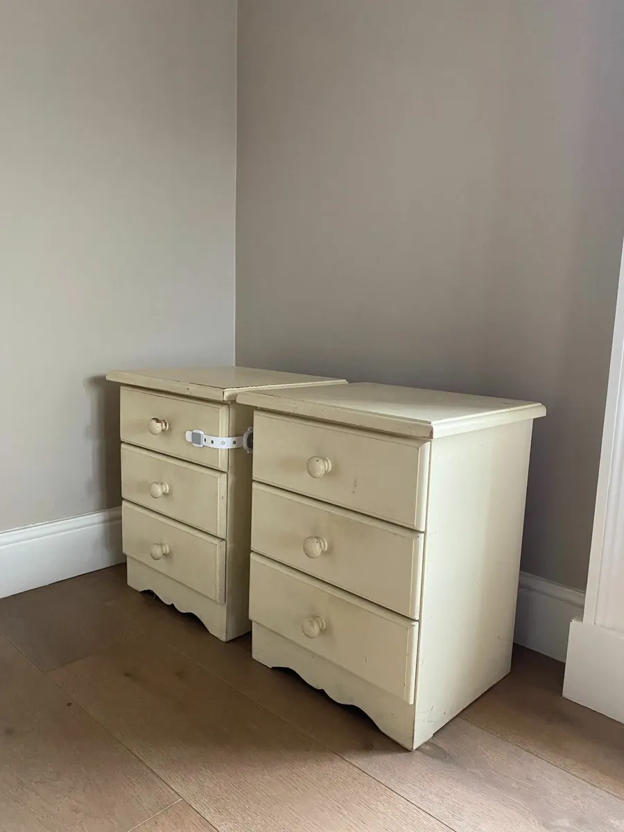 Bedside lockers - Image 2