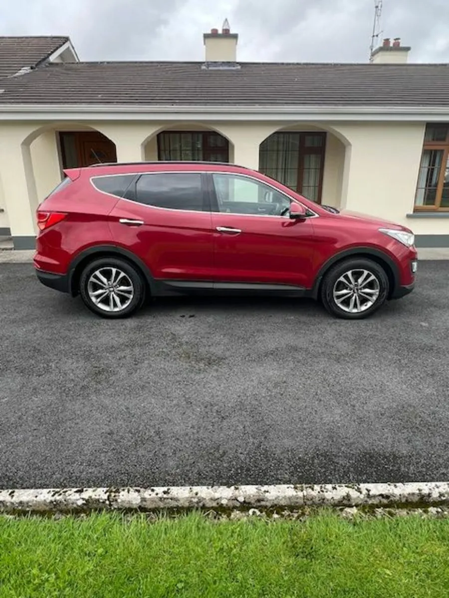 Hyundai Santa Fe 2015 2.2 Dsl. 4WD. Premium Auto. - Image 1