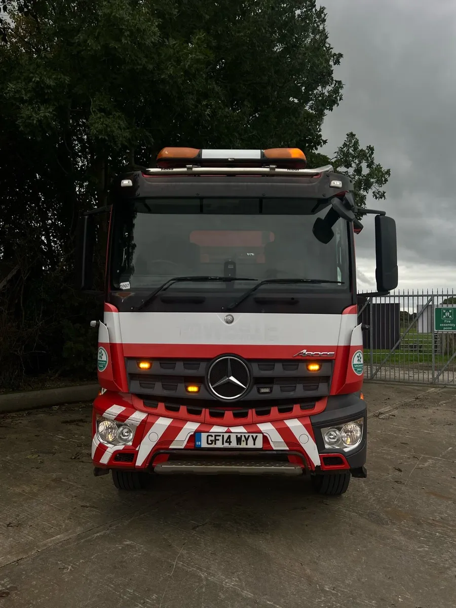 Mercedes Skip Truck - Image 1