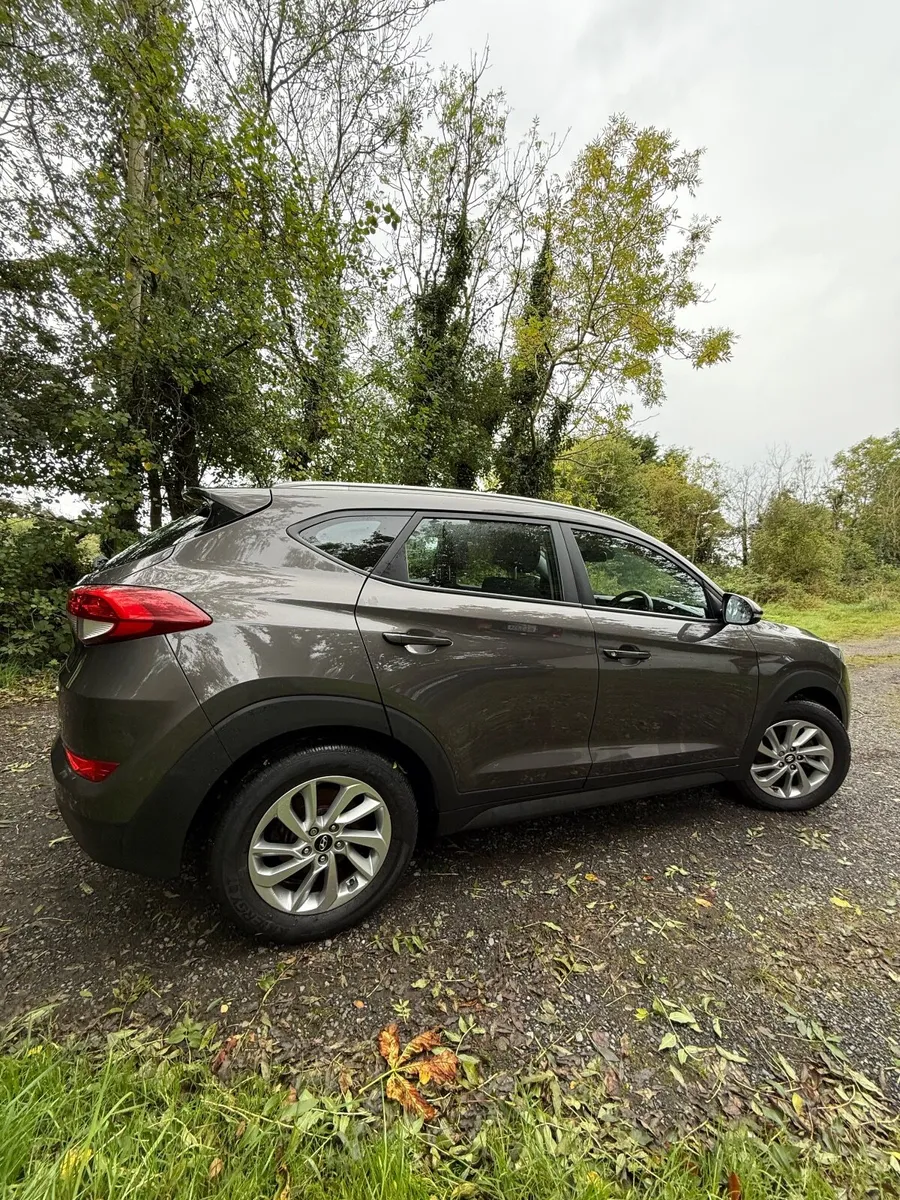 Hyundai Tucson 2016  1.7 CRDi 🔥Low mileage - Image 4