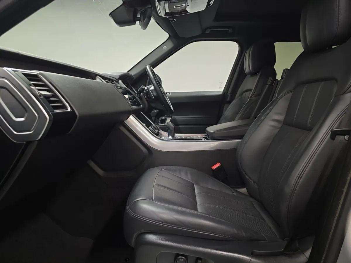 Land Rover Range Rover Sport Diesel Estate HSE Sil - Image 3
