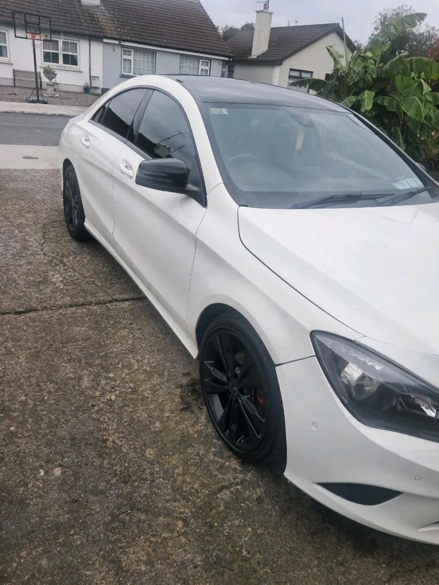 2013 Mercedes-Benz CLA 180 - Image 2
