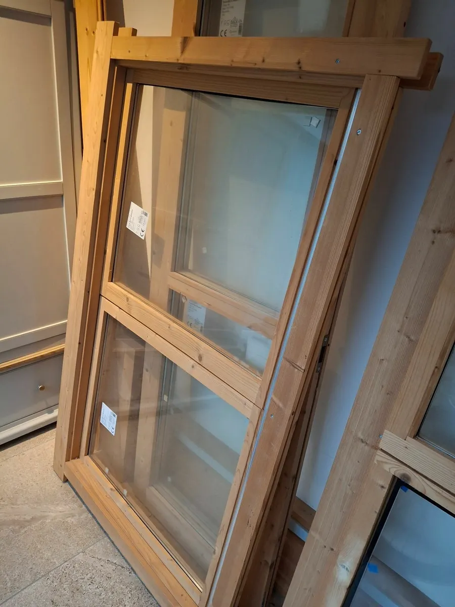Self Assembly Log Cabin - Image 1