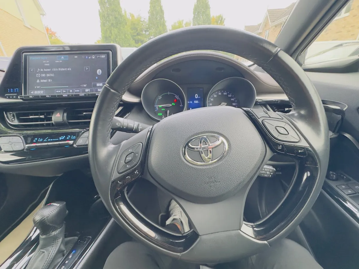 Auto Toyota C-HR| low Mileage |trade in welcome - Image 2