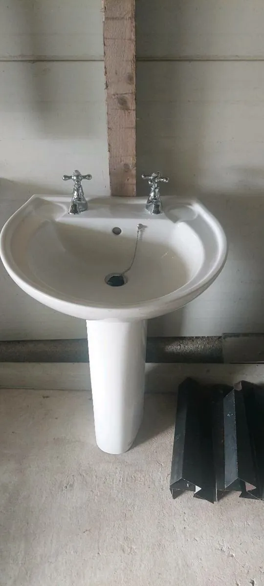 sink and pedestal - Image 1