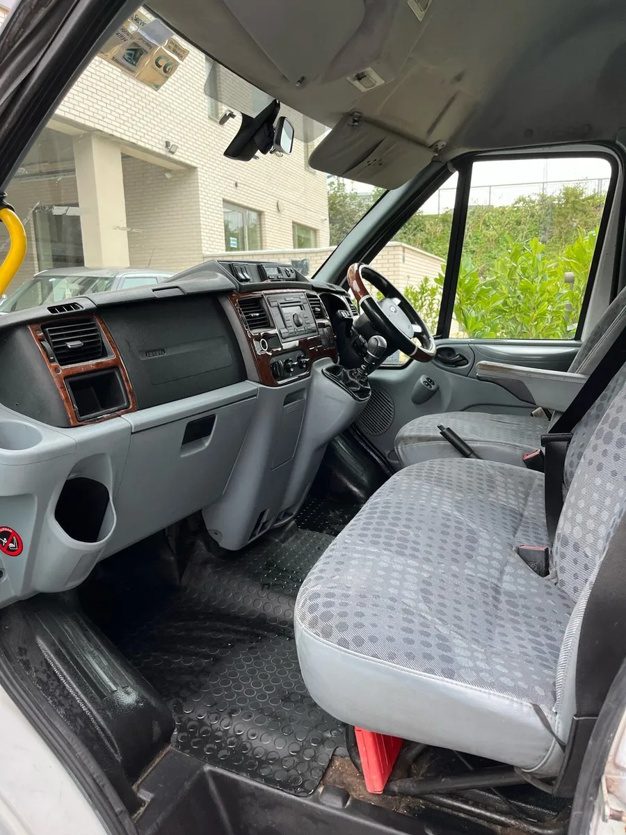 Ford Transit 16 seater minibus 2009 - Image 4