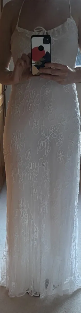 Wedding dress - Image 2