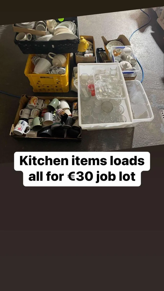 Job lot kitchen €30 - Image 1