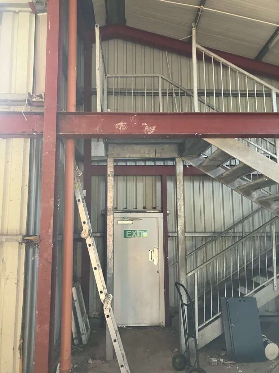 Galvanised steel stairs - Image 3