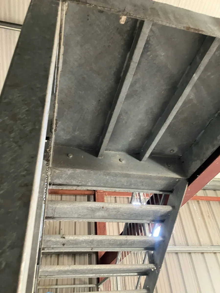 Galvanised steel stairs - Image 4