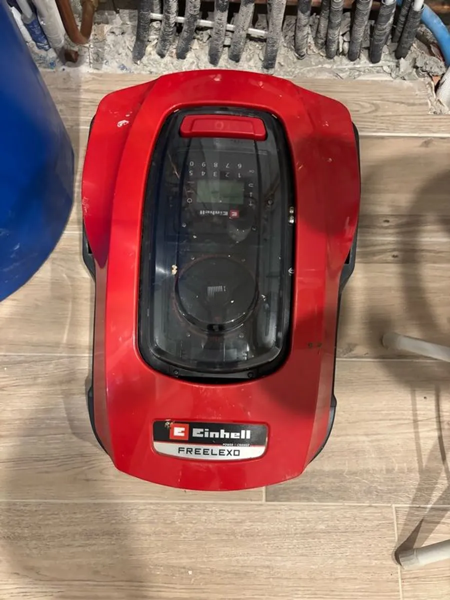 Robotic Lawnmower and startup kit - Image 4
