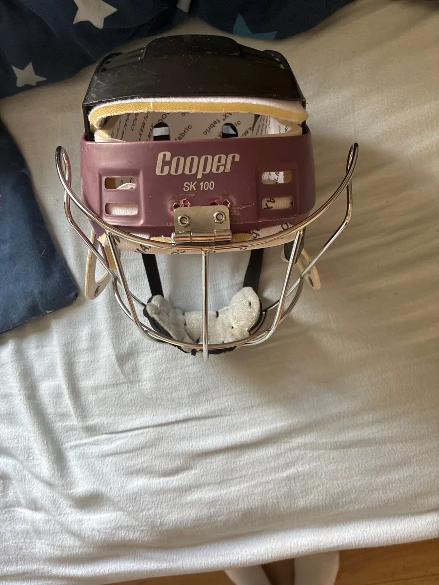 Hurling helmet - Image 2