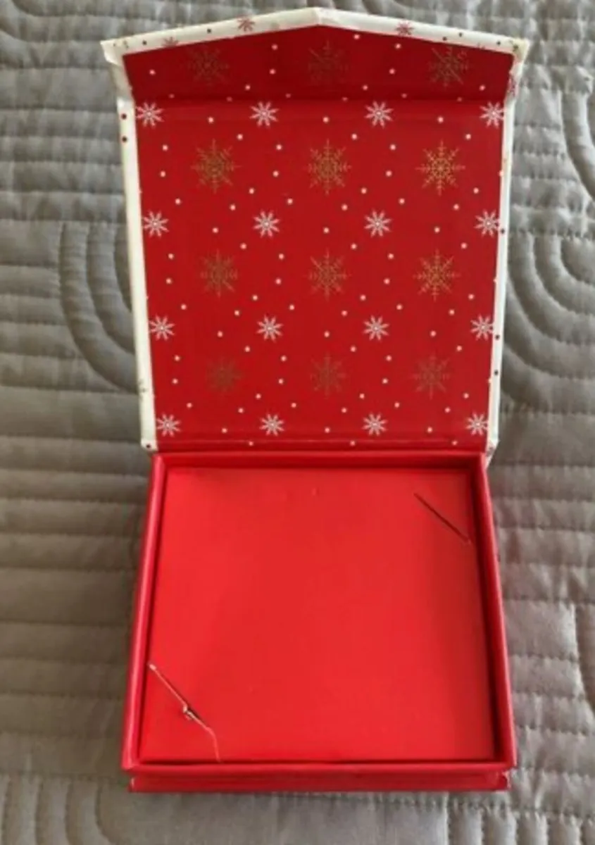 Christmas gift box - Image 2