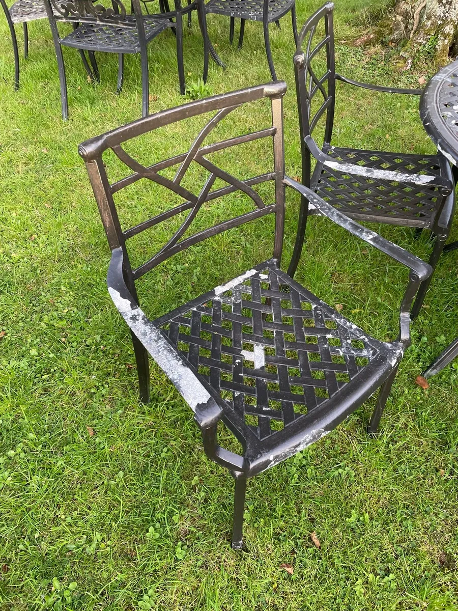 Cast iron garden table + chairs - Image 2