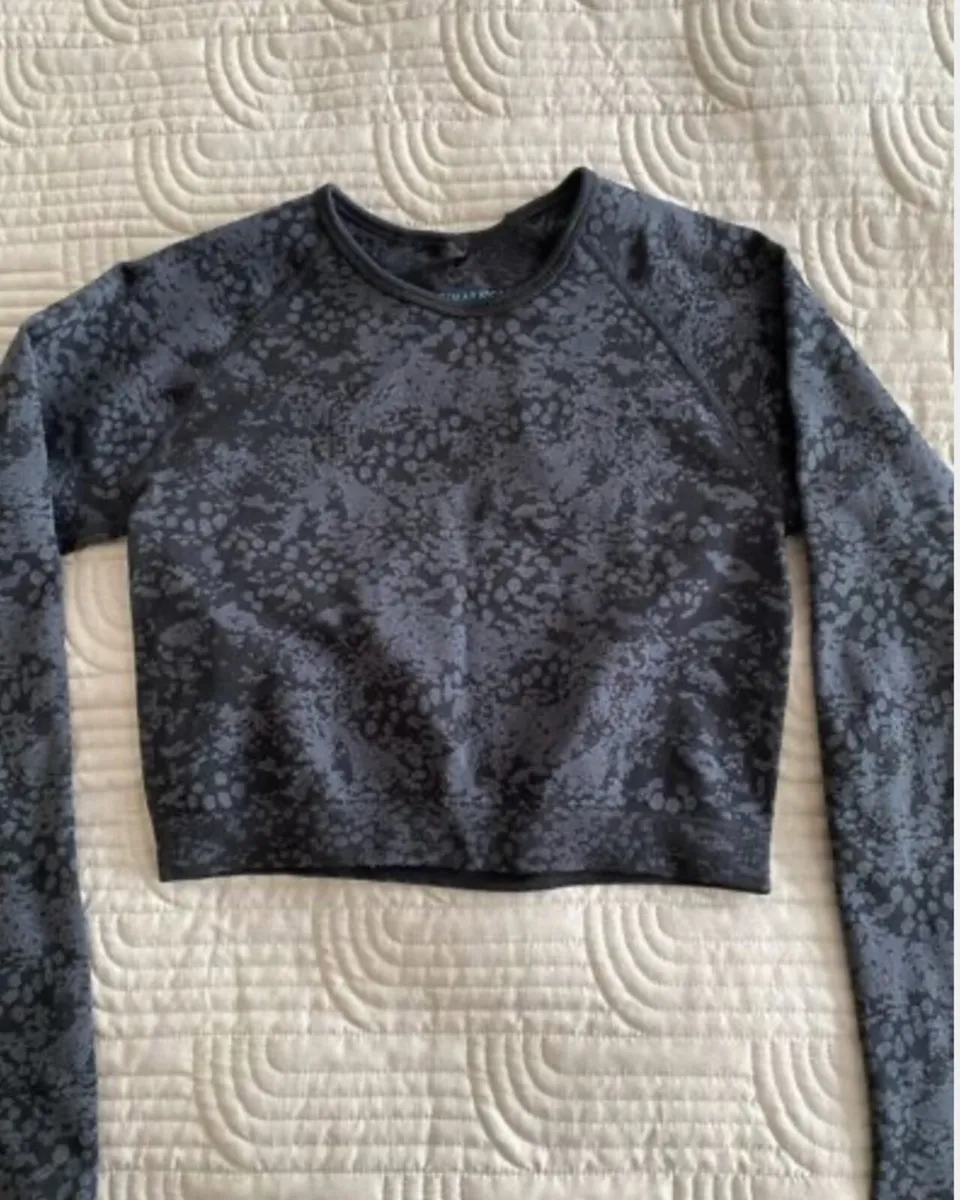 Penneys gym top - Size S - Image 2