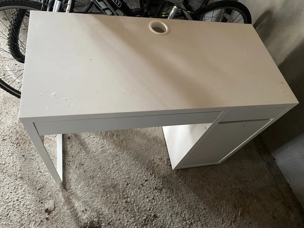 Free Desk